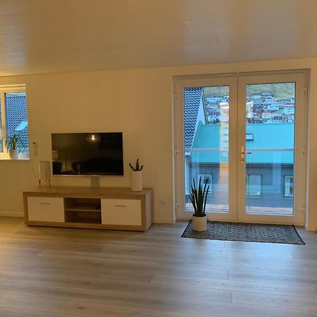 Spacious Apartment On N.P.Gota 8A, Klaksvík Zewnętrze zdjęcie